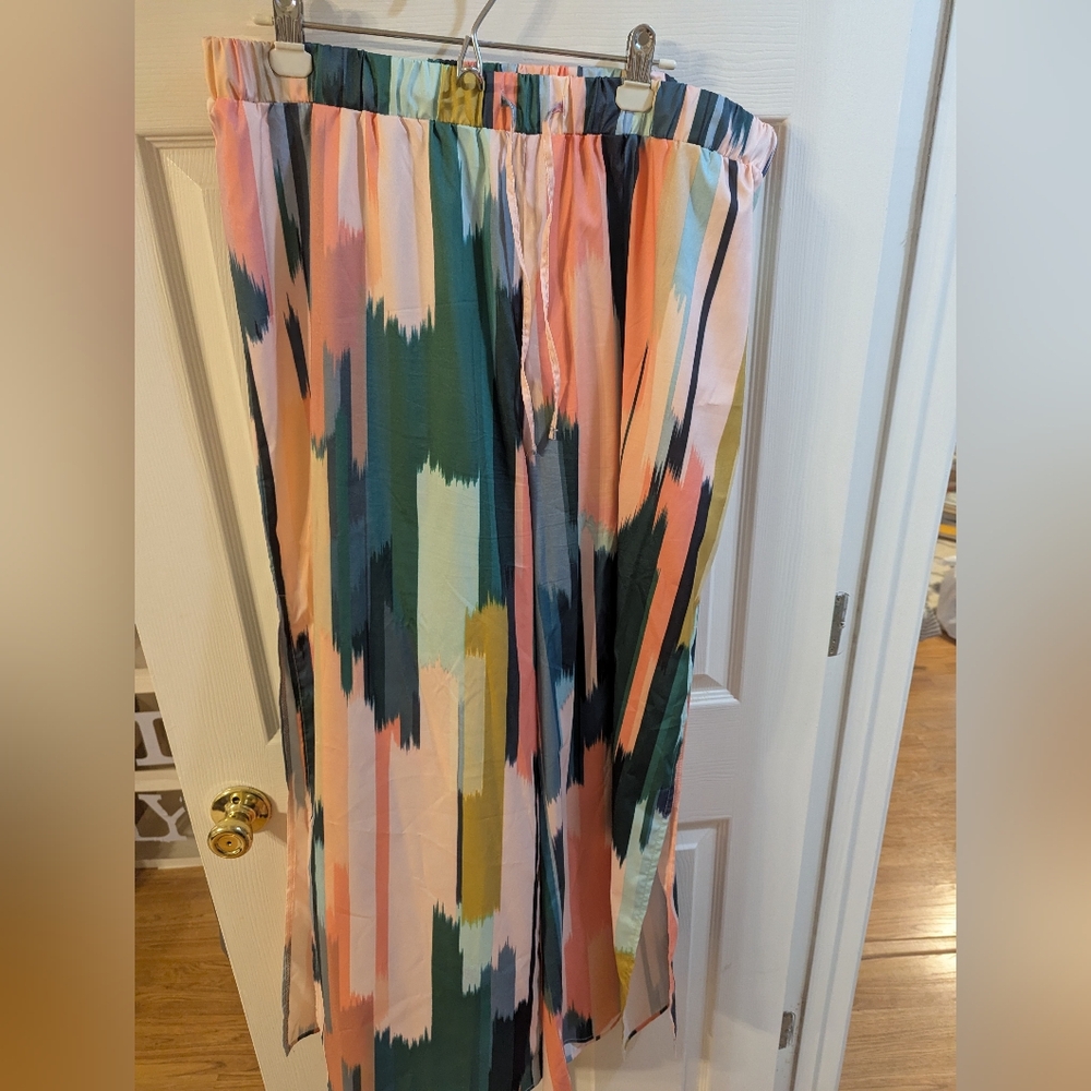 Multicolor Abstract Patterned Women's Wide Leg Pant